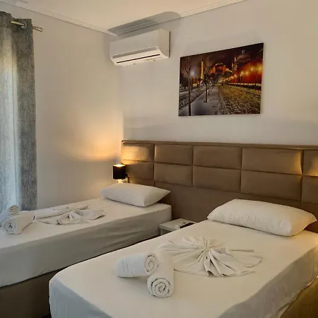 Piazza Jakova 3*