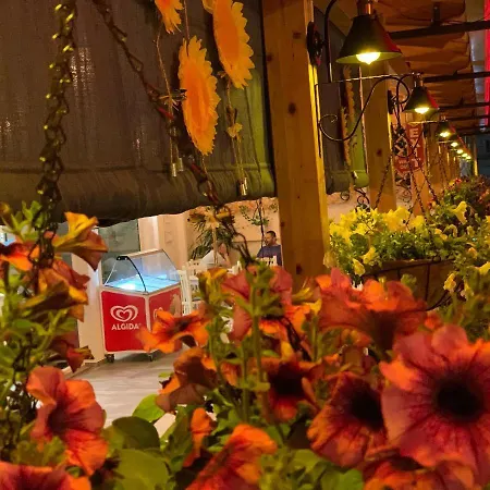 Piazza Jakova 3*