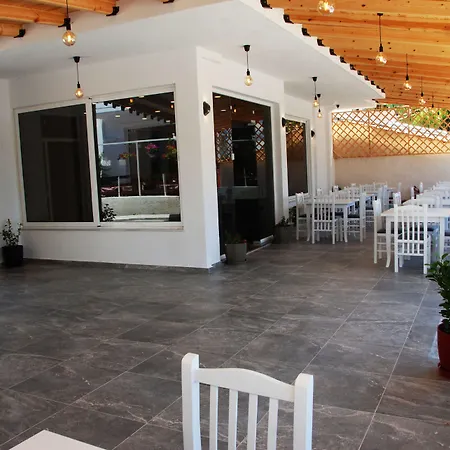 Piazza Jakova Hotell Ksamil