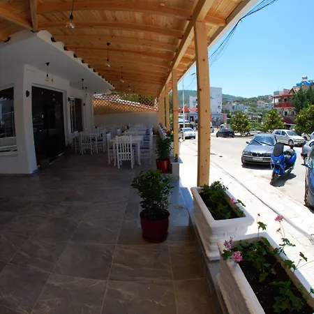 Piazza Jakova 3*