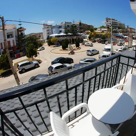 Piazza Jakova Ksamil