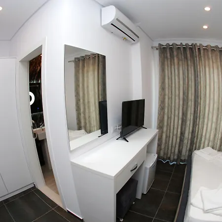Hotell Piazza Jakova 3*