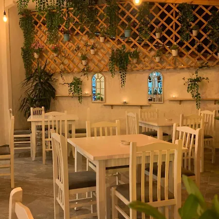 Hotel Piazza Jakova Ksamil